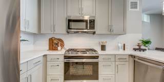 Proximo at Pena Station Gallery 88