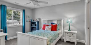 Fully Furnished beautiful Sanders Beach home Gallery 30