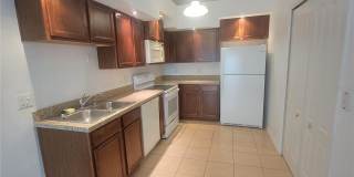 1432 BROKEN OAK Drive Gallery 4