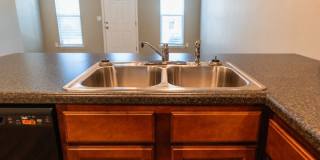 Beautiful 3 Bedroom 3 Bath Gallery 10