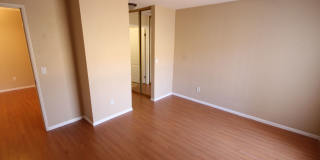 Delightful 2 Bedroom 2 Bath Condo in UTC Gallery 21