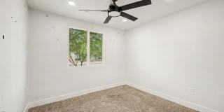 3701 E Ludlow Dr Gallery 37