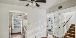 Two-Level Townhome in DeSoto Courts Gallery 6