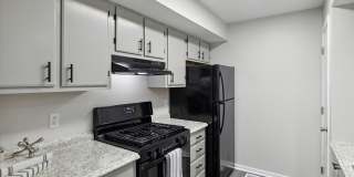Hunter's Pond Apartments Gallery 25
