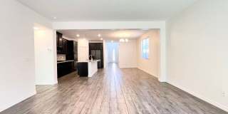 Beautiful 4-Bedroom Home with Dual Primary Suites in Henderson! Gallery 3