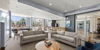 M Station Gallery 16