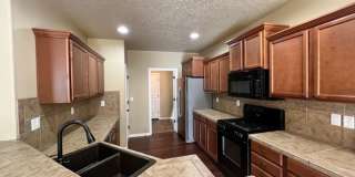 Three Bedroom in SW Bend Aspen Rim Neighborhood Gallery 6