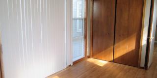 2BR 2bath home close to downtown Iowa City, available August 1, 2023! Gallery 10