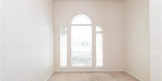 2605 Wisteria Lane Gallery 18
