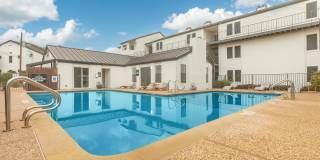 Artisan at South Lamar Gallery 1