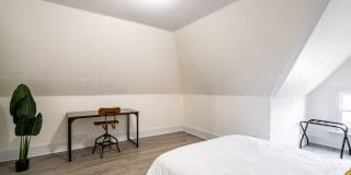 3Bdrm w/ Den  **FREE JULY RENT Gallery 23