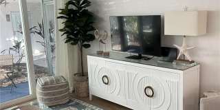 333 THE ESPLANADE N Gallery 7