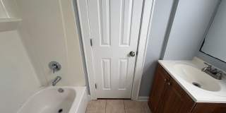 Charming 2 Bedroom home in Ashley Park Gallery 18