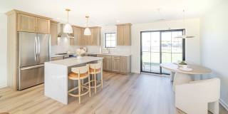 14550 South Ave Gallery 37