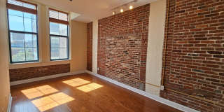 315 NEW Street Gallery 1