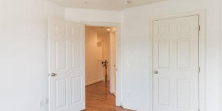 Lovely Townhome Conveniently Located! Gallery 28