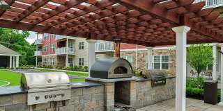 Hudson Square Gallery 18