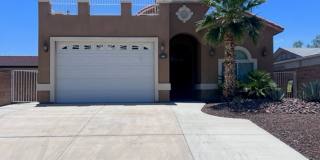 3BR 2Ba Boat Deep Hightop Garage  Colorado River Views Gallery 1