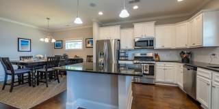 Rare Lake Murray rental located in Lexington! Fully Furnished 6 month lease Gallery 12