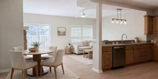 Low Maintenance Townhouse near Bluhawk in Blue Valley Schools Gallery 1