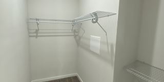 658 Chestnut Street Gallery 12