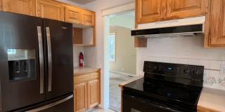 Tri-Level Spring Blvd Home Gallery 17