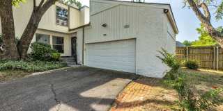 Midtown Comfort  Convenience Gallery 1