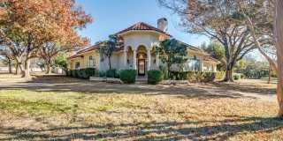 BEAUTIFUL SHAVANO PARK HOME SET ON 1-ACRE WITH POOL Gallery 1