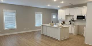 *August 2027* - Brand New Build 3 Bed, 3 Bath Brick Townhome! Amazing Location! Gallery 27