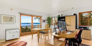 Architectural Seattle Masterpiece with Panoramic Water Views Gallery 24
