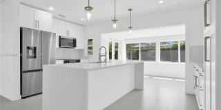 7030 SW 58th St Gallery 1