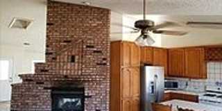 Beautiful 3/2 in Oak Knolls Gallery 10