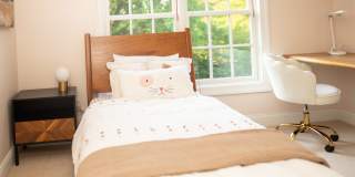 416 Hillsborough St Gallery 21