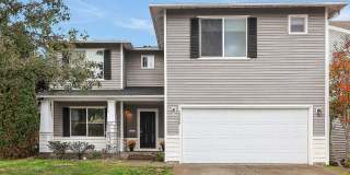 Come Home To Our Spacious 4 Bedroom Home in Puyallup Gallery 1