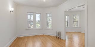 Sunny Lincoln Square Gallery 6