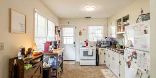 2019 S Lumpkin Street Gallery 11