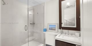 4924 Fisher Island Dr Gallery 32