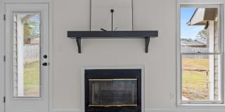 1821 Swann St Gallery 7