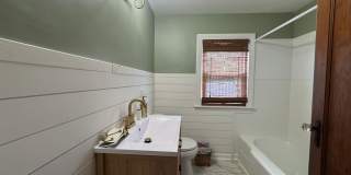 AVAILABLE NOW | Furnished 4BR Student Home | All Utilities Included | Walk to UE Gallery 11