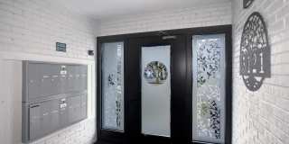 Modern, Tranquil, High-End Apartment in Downtown Downers Grove Gallery 26