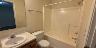 2BR/2BA Duplex in Cherry Meadows! Gallery 12