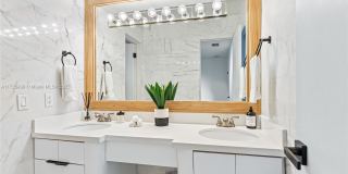 1061 NW North River Dr Gallery 36