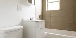 3600 W Franklin Blvd Gallery 21