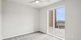 2800 Taylor Gallery 39