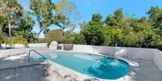 ALL THE CHARM! - Siesta Key 1+ acre on the Bay - 3 bed/ 2 bath pool home Gallery 46