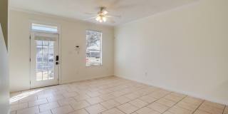 1101 Century Oaks Drive lot: B Gallery 6