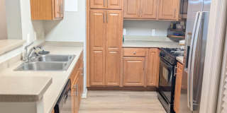 21216 MCFADDEN Square Gallery 14