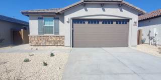 ***4 BEDROOM / 2 BATHROOM NEWER HOME IN APACHE JUNCTION*** Gallery 1