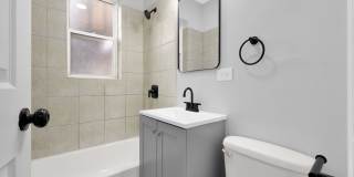 7028 S Clyde Gallery 4