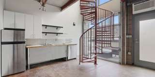 Modern Pet-Friendly 1-Bedroom Condo in Prime Salt Lake City Location with In-Unit Washer/Dryer & Stainless Steel Appliances Gallery 3